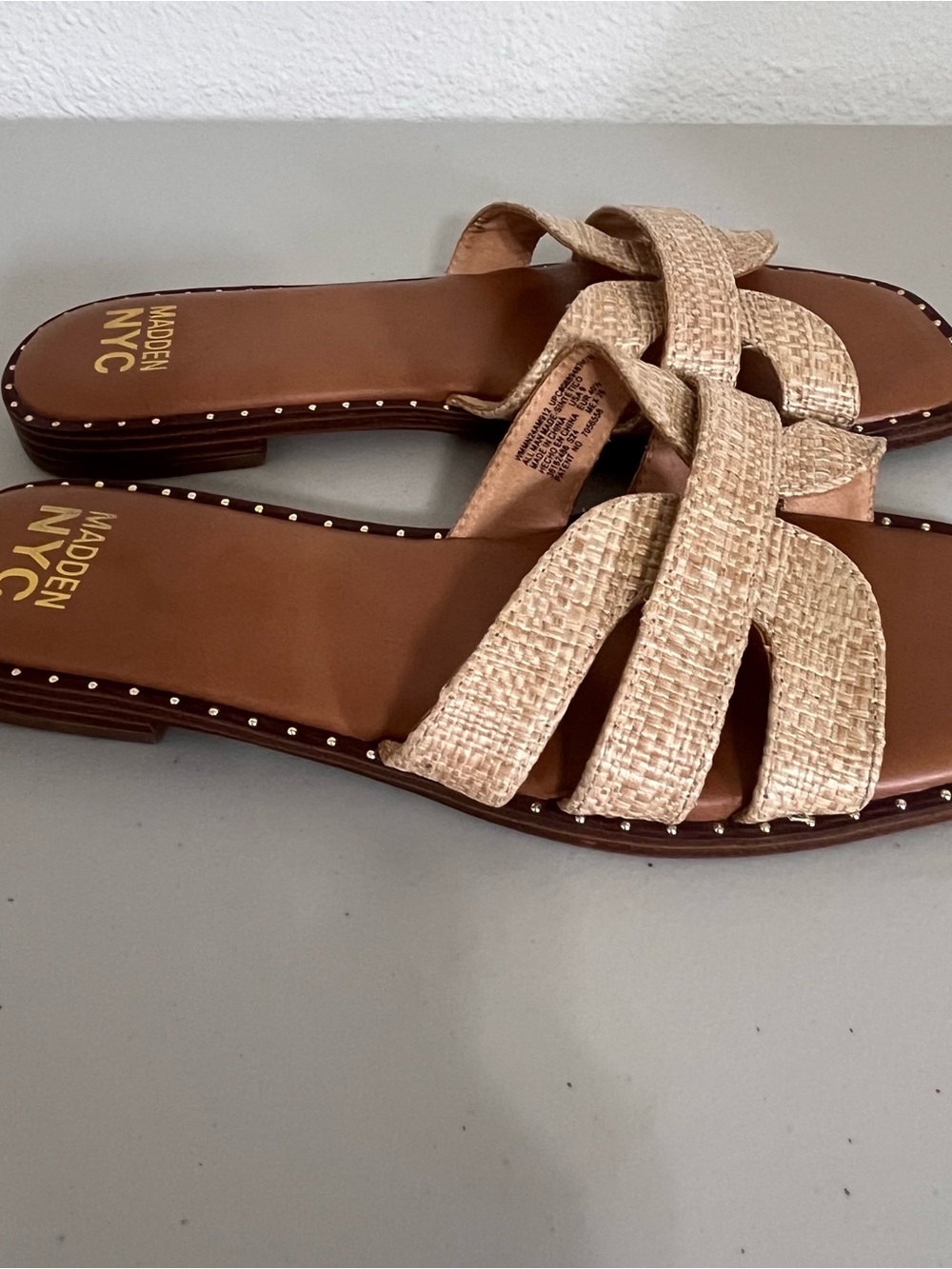 Madden NYC Selina H Band Tan Woven Slide Sandals Sz 9 - Picture 4 of 5